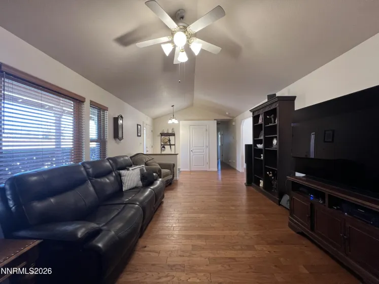 1055 Shadow, Fernley, Nevada 89408, 3 Bedrooms Bedrooms, ,2 BathroomsBathrooms,Residential,Residential,Shadow,0,260009888