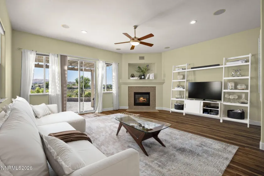 989 Turnberry, Sparks, Nevada 89436, 3 Bedrooms Bedrooms, ,3 BathroomsBathrooms,Residential,Residential,Turnberry,0,260009856
