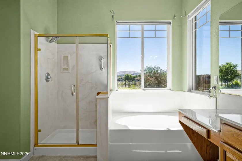 989 Turnberry, Sparks, Nevada 89436, 3 Bedrooms Bedrooms, ,3 BathroomsBathrooms,Residential,Residential,Turnberry,0,260009856