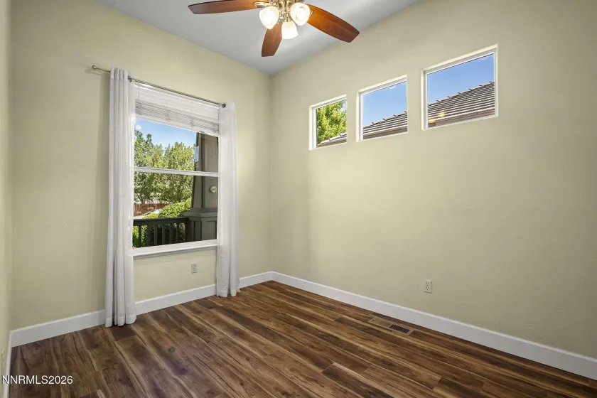 989 Turnberry, Sparks, Nevada 89436, 3 Bedrooms Bedrooms, ,3 BathroomsBathrooms,Residential,Residential,Turnberry,0,260009856
