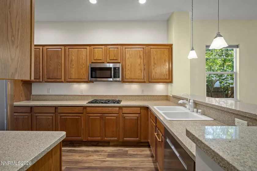 989 Turnberry, Sparks, Nevada 89436, 3 Bedrooms Bedrooms, ,3 BathroomsBathrooms,Residential,Residential,Turnberry,0,260009856