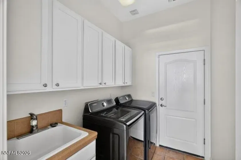 10780 Summer Glen, Reno, Nevada 89521, 5 Bedrooms Bedrooms, ,3 BathroomsBathrooms,Residential,Residential,Summer Glen,0,260009892