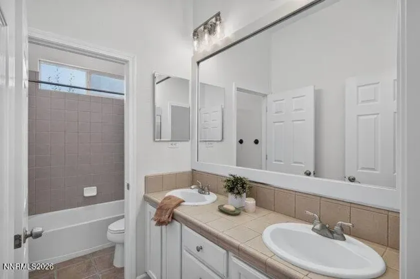 10780 Summer Glen, Reno, Nevada 89521, 5 Bedrooms Bedrooms, ,3 BathroomsBathrooms,Residential,Residential,Summer Glen,0,260009892