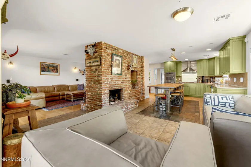 2035 Regent, Reno, Nevada 89509, 5 Bedrooms Bedrooms, ,5 BathroomsBathrooms,Residential,Residential,Regent,0,260009902
