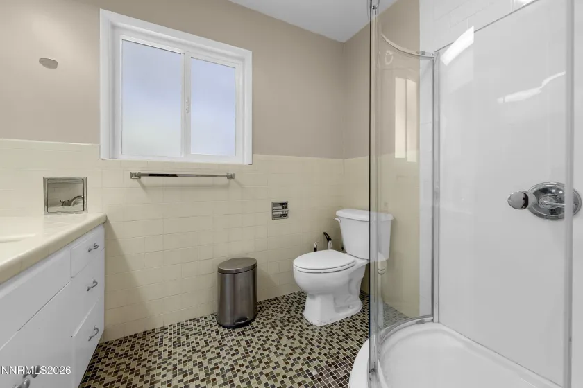 2035 Regent, Reno, Nevada 89509, 5 Bedrooms Bedrooms, ,5 BathroomsBathrooms,Residential,Residential,Regent,0,260009902