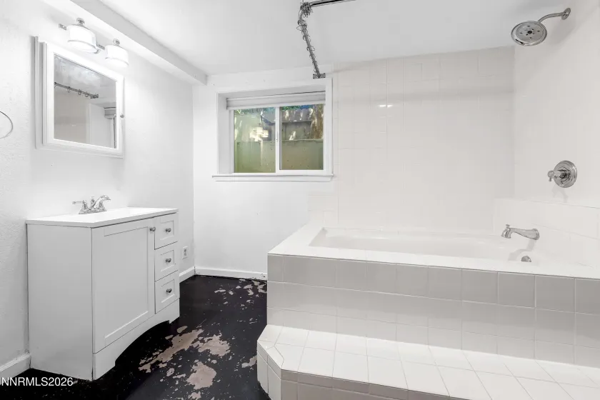 2035 Regent, Reno, Nevada 89509, 5 Bedrooms Bedrooms, ,5 BathroomsBathrooms,Residential,Residential,Regent,0,260009902