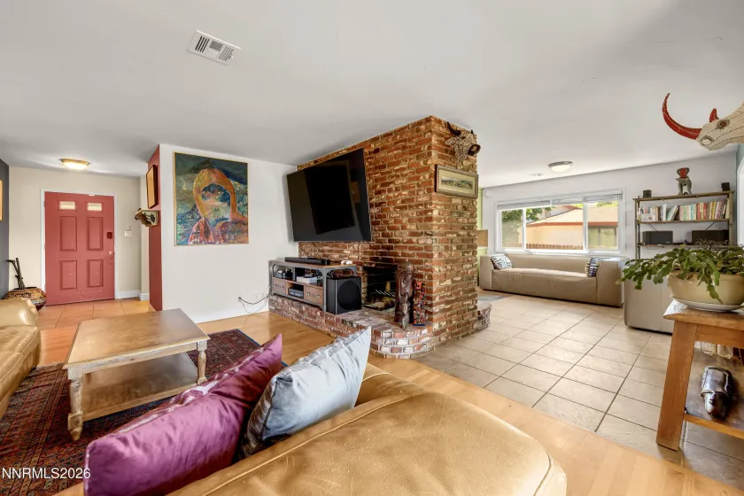 2035 Regent, Reno, Nevada 89509, 5 Bedrooms Bedrooms, ,5 BathroomsBathrooms,Residential,Residential,Regent,0,260009902