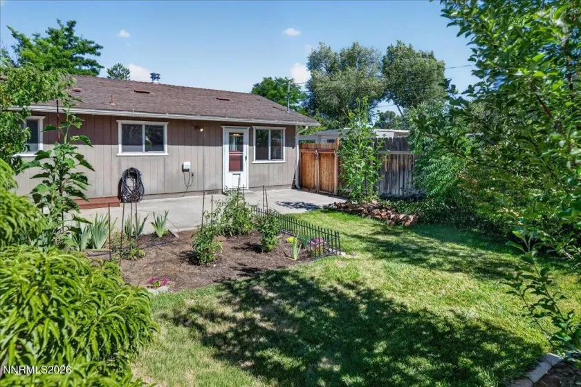 2360 Airport, Carson City, Nevada 89706, 4 Bedrooms Bedrooms, ,2 BathroomsBathrooms,Residential,Residential,Airport,0,260009903