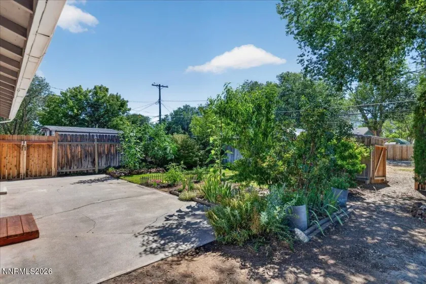 2360 Airport, Carson City, Nevada 89706, 4 Bedrooms Bedrooms, ,2 BathroomsBathrooms,Residential,Residential,Airport,0,260009903