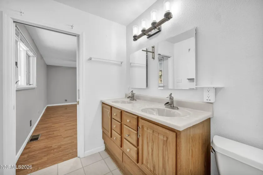 450 Mcclure, Sparks, Nevada 89431, 3 Bedrooms Bedrooms, ,2 BathroomsBathrooms,Residential,Residential,Mcclure,0,260009908