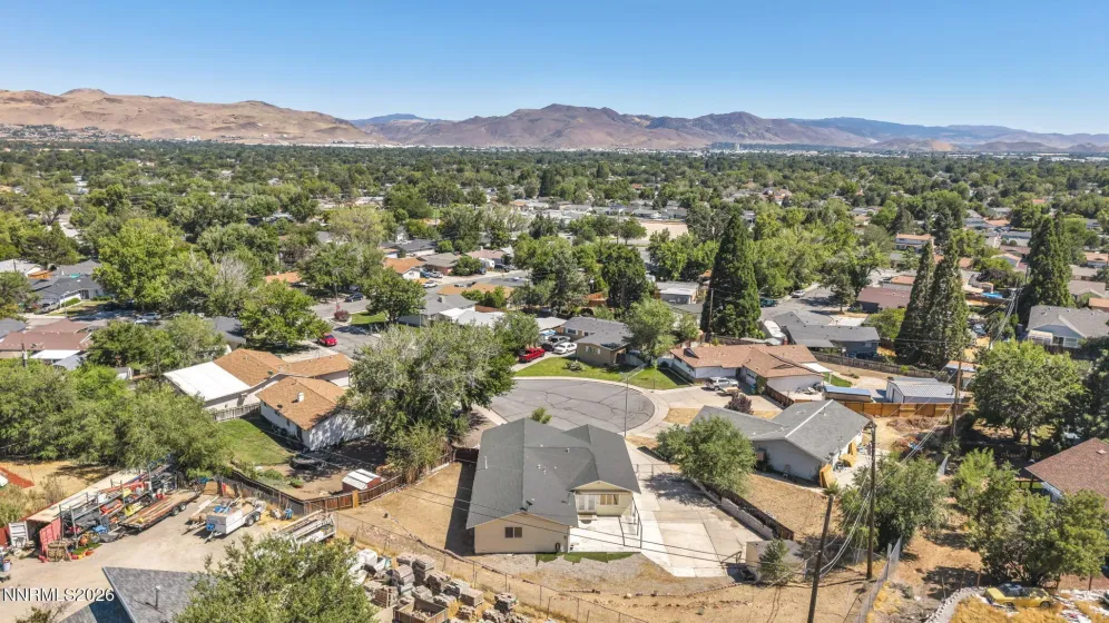 450 Mcclure, Sparks, Nevada 89431, 3 Bedrooms Bedrooms, ,2 BathroomsBathrooms,Residential,Residential,Mcclure,0,260009908