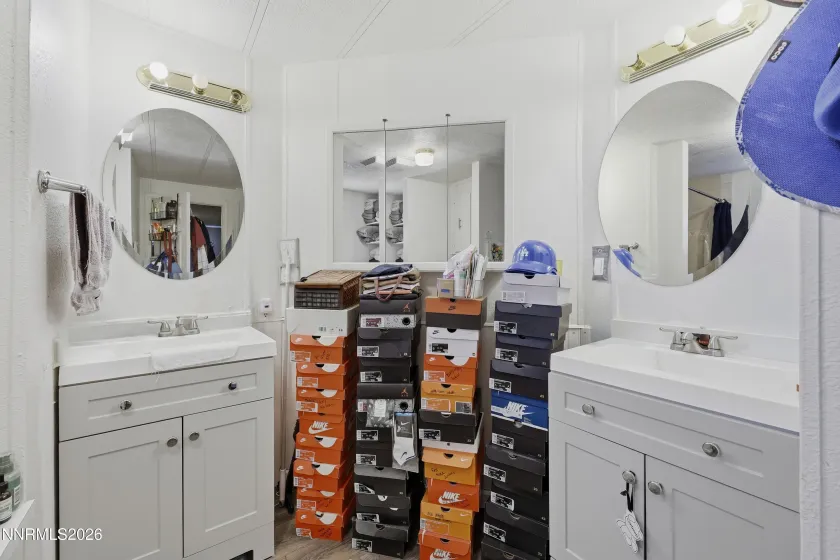 9250 Fleetwood, Reno, Nevada 89506, 3 Bedrooms Bedrooms, ,2 BathroomsBathrooms,Residential,Residential,Fleetwood,0,260009911