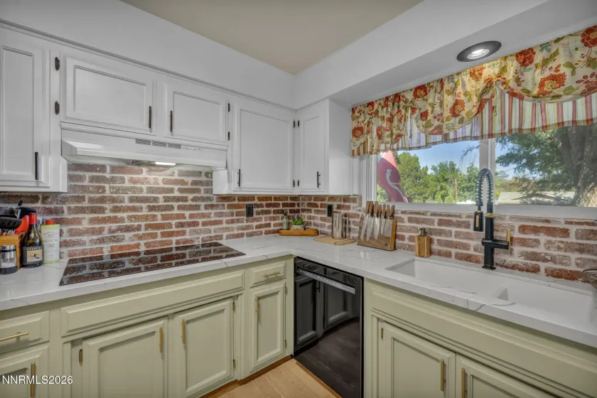 12320 Hills, Reno, Nevada 89511, 4 Bedrooms Bedrooms, ,3 BathroomsBathrooms,Residential,Residential,Hills,0,260009912