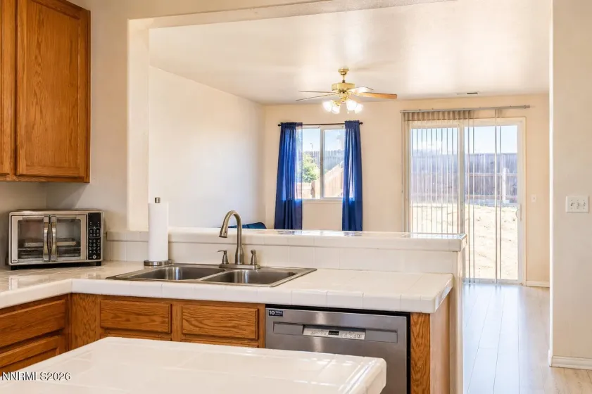 1737 Autumn Glen, Fernley, Nevada 89408, 3 Bedrooms Bedrooms, ,2 BathroomsBathrooms,Residential,Residential,Autumn Glen,0,260009915