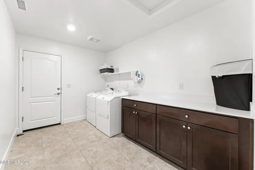 7155 Quill, Reno, Nevada 89506, 4 Bedrooms Bedrooms, ,3 BathroomsBathrooms,Residential,Residential,Quill,0,260009921