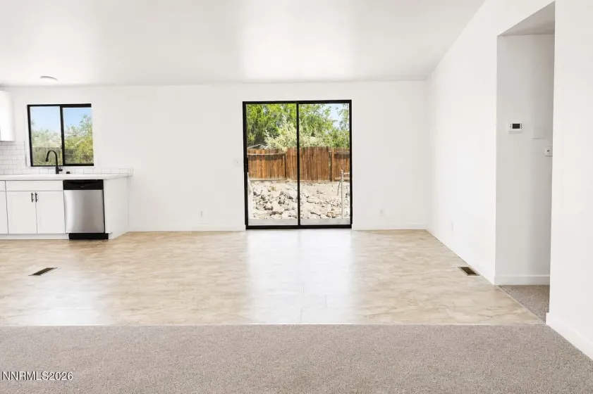 1066 Green Valley, Fernley, Nevada 89408, 3 Bedrooms Bedrooms, ,2 BathroomsBathrooms,Residential,Residential,Green Valley,0,260009922