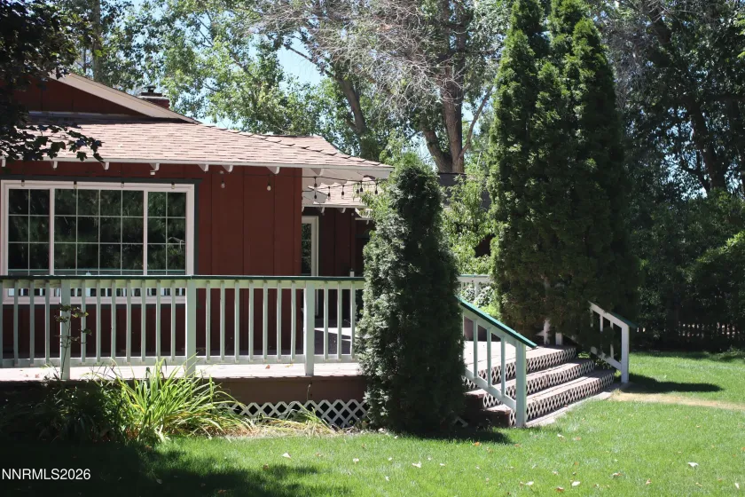 Back deck & lawn.