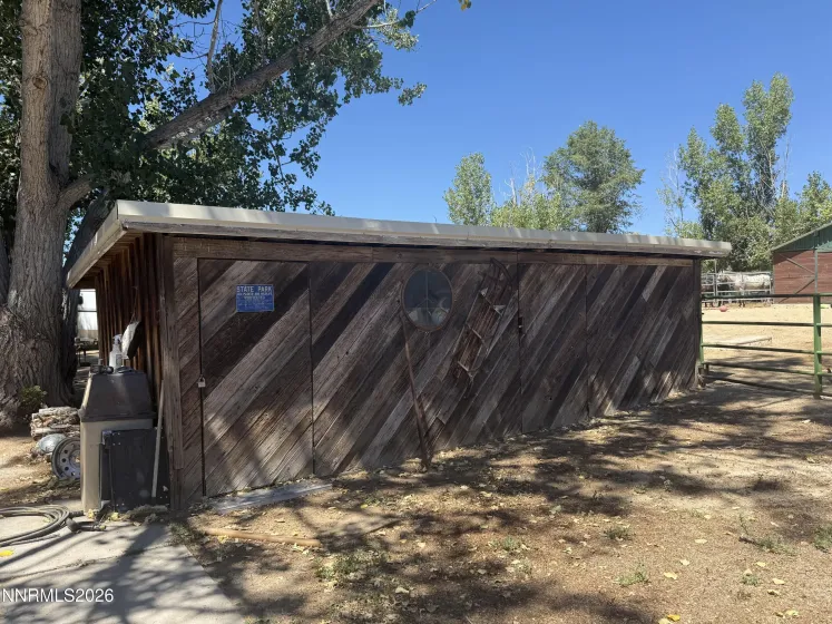 Shed.