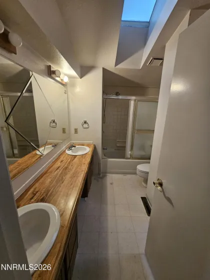 7650 Hillview, Reno, Nevada 89506, 5 Bedrooms Bedrooms, ,4 BathroomsBathrooms,Residential,Residential,Hillview,0,260009936