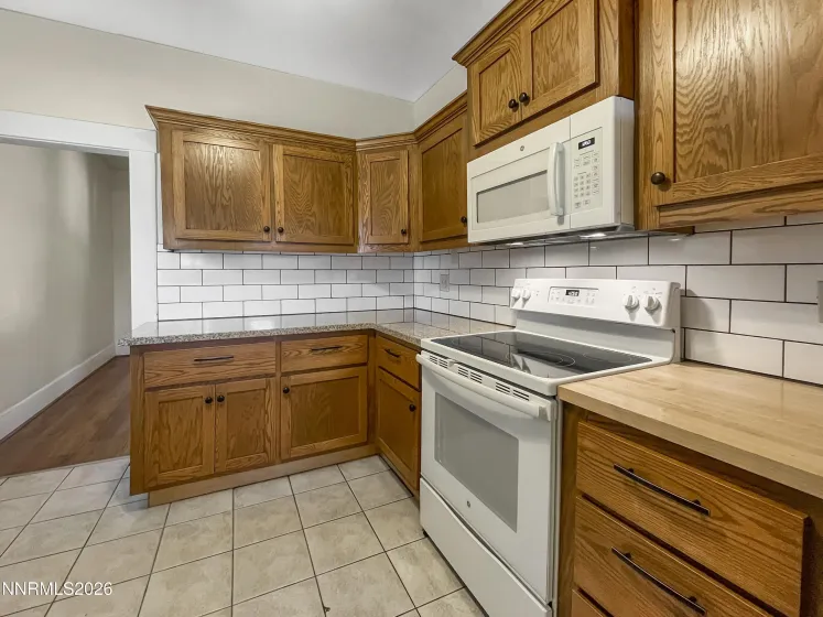 620 Plumas, Reno, Nevada 89509, 2 Bedrooms Bedrooms, ,2 BathroomsBathrooms,Residential,Residential,Plumas,0,260009943