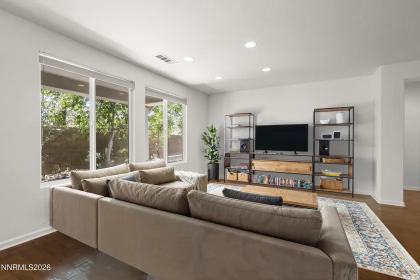 1490 Orchard Park, Reno, Nevada 89523, 3 Bedrooms Bedrooms, ,2 BathroomsBathrooms,Residential,Residential,Orchard Park,0,260009944