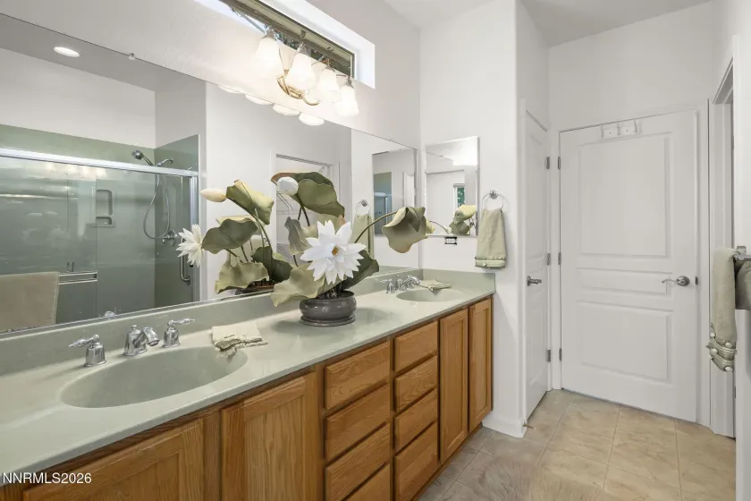 1490 Orchard Park, Reno, Nevada 89523, 3 Bedrooms Bedrooms, ,2 BathroomsBathrooms,Residential,Residential,Orchard Park,0,260009944