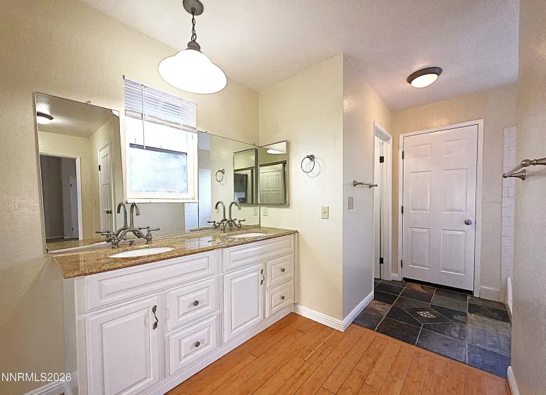 437 Octavia, Reno, Nevada 89509, 3 Bedrooms Bedrooms, ,3 BathroomsBathrooms,Residential,Residential,Octavia,0,260009945