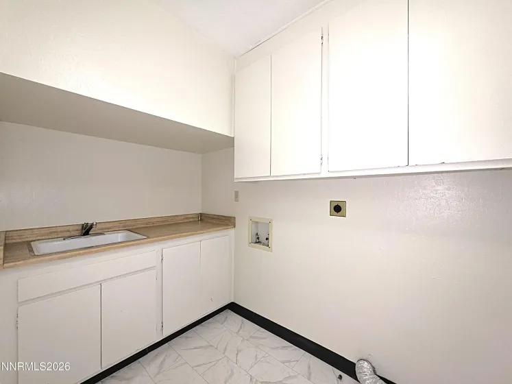 437 Octavia, Reno, Nevada 89509, 3 Bedrooms Bedrooms, ,3 BathroomsBathrooms,Residential,Residential,Octavia,0,260009945
