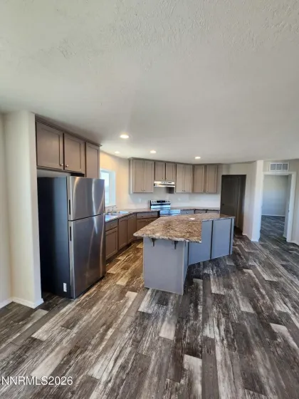 9705 Iroquois, Stagecoach, Nevada 89429, 5 Bedrooms Bedrooms, ,3 BathroomsBathrooms,Residential,Residential,Iroquois,0,260009948