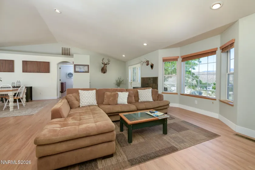 6367 Rio Vista, Carson City, Nevada 89701, 3 Bedrooms Bedrooms, ,3 BathroomsBathrooms,Residential,Residential,Rio Vista,0,260009954