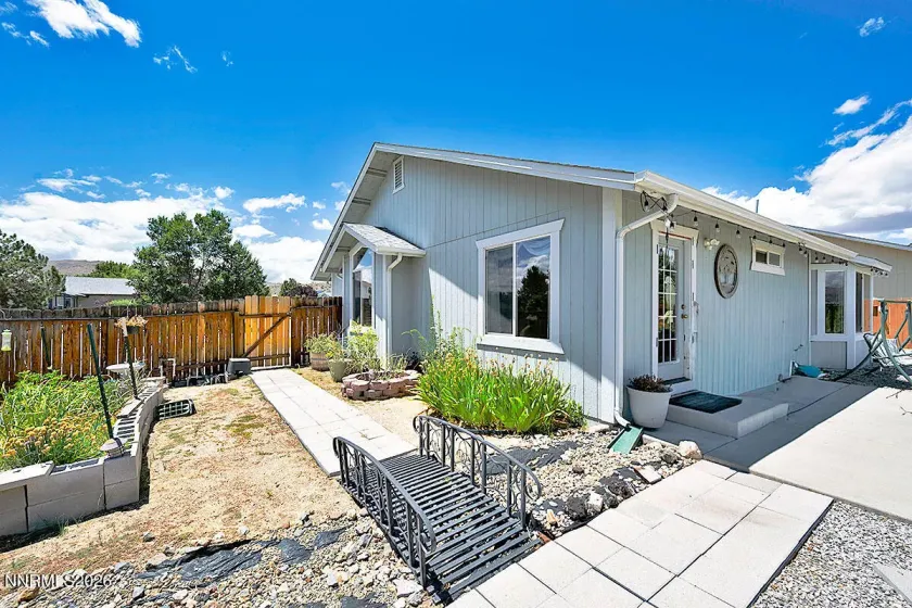 1660 Billow, Sparks, Nevada 89441, 3 Bedrooms Bedrooms, ,2 BathroomsBathrooms,Residential,Residential,Billow,0,260009959