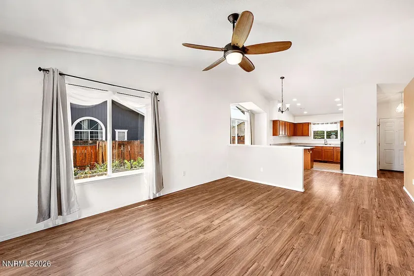 1660 Billow, Sparks, Nevada 89441, 3 Bedrooms Bedrooms, ,2 BathroomsBathrooms,Residential,Residential,Billow,0,260009959