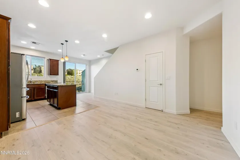 4880 Ciarra Kennedy, Reno, Nevada 89503, 2 Bedrooms Bedrooms, ,3 BathroomsBathrooms,Residential,Residential,Ciarra Kennedy,0,260009960