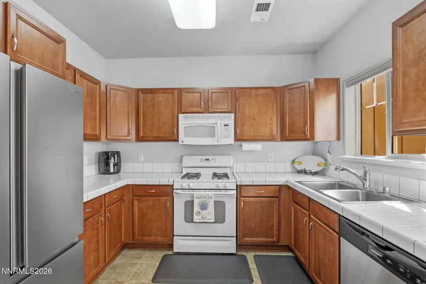 350 Dawson Jacob, Reno, Nevada 89503, 2 Bedrooms Bedrooms, ,3 BathroomsBathrooms,Residential,Residential,Dawson Jacob,0,260009974