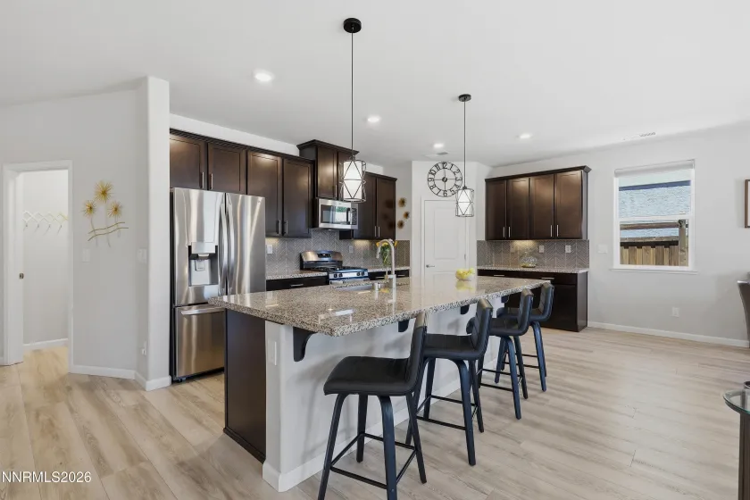 7230 Treeline, Sparks, Nevada 89436, 3 Bedrooms Bedrooms, ,2 BathroomsBathrooms,Residential,Residential,Treeline,0,260009975