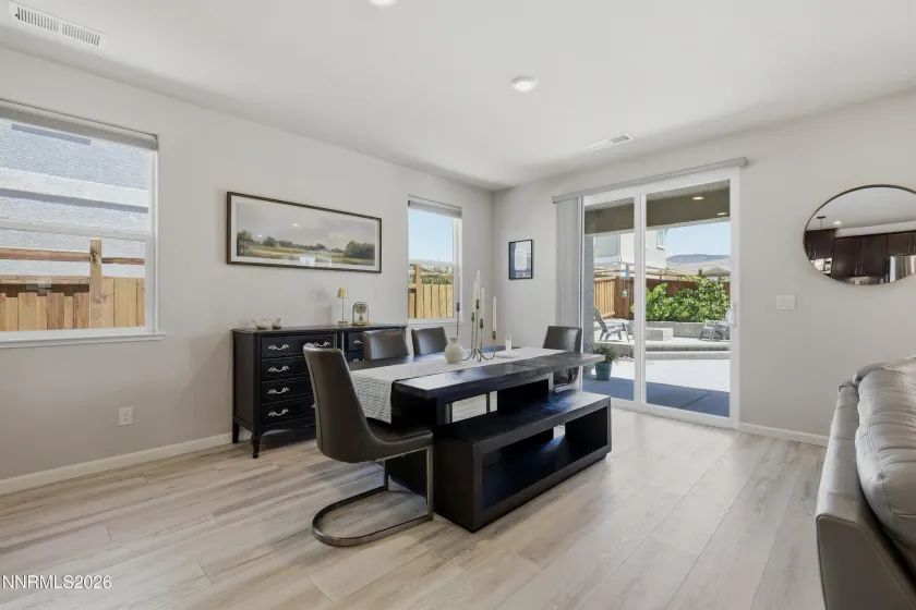 7230 Treeline, Sparks, Nevada 89436, 3 Bedrooms Bedrooms, ,2 BathroomsBathrooms,Residential,Residential,Treeline,0,260009975
