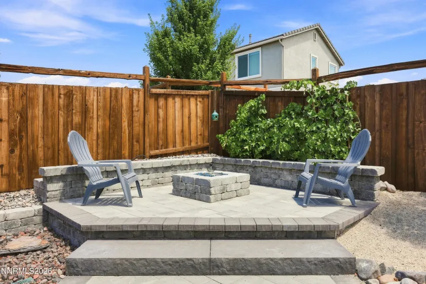 7230 Treeline, Sparks, Nevada 89436, 3 Bedrooms Bedrooms, ,2 BathroomsBathrooms,Residential,Residential,Treeline,0,260009975