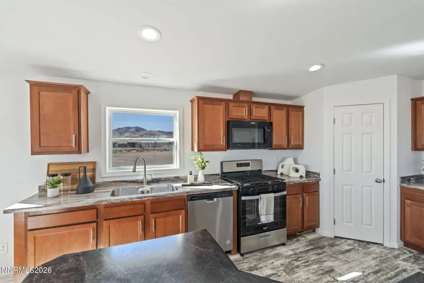 7730 Remington, Silver Springs, Nevada 89429, 3 Bedrooms Bedrooms, ,2 BathroomsBathrooms,Residential,Residential,Remington,0,260009982