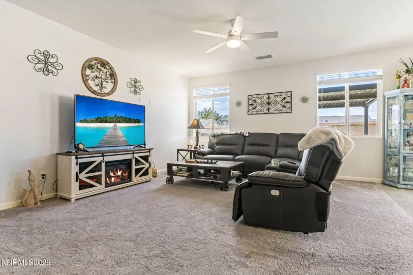 731 Roberts Creek Drive, Dayton, Nevada 89403, 4 Bedrooms Bedrooms, ,2 BathroomsBathrooms,Residential,Residential,Roberts Creek Drive,0,260009983