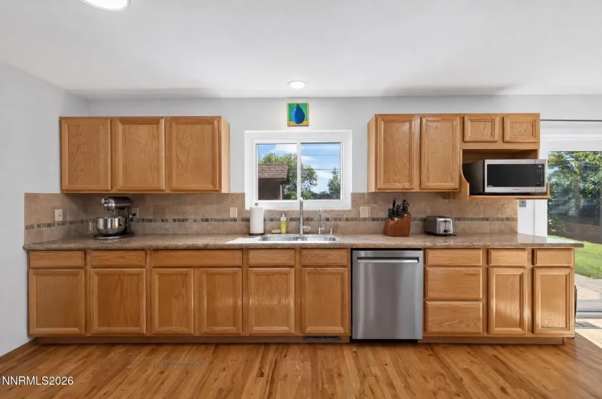 1430 Ebbetts, Reno, Nevada 89503, 3 Bedrooms Bedrooms, ,3 BathroomsBathrooms,Residential,Residential,Ebbetts,0,260009985