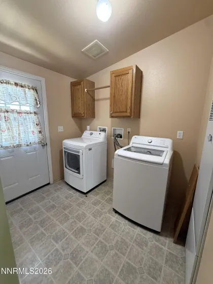 630 Cornell, Lovelock, Nevada 89419, 3 Bedrooms Bedrooms, ,2 BathroomsBathrooms,Residential,Residential,Cornell,0,260009986