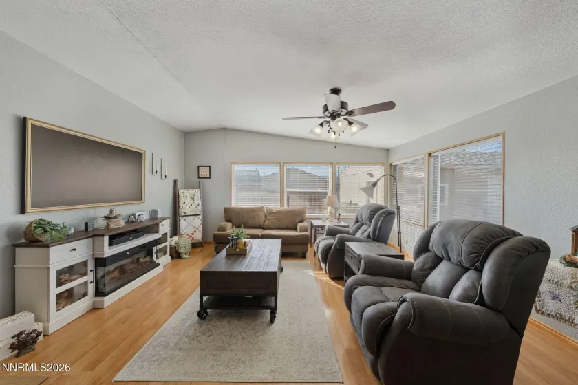 20 Mount Lewis, Battle Mountain, Nevada 89820, 3 Bedrooms Bedrooms, ,2 BathroomsBathrooms,Residential,Residential,Mount Lewis,0,260000457