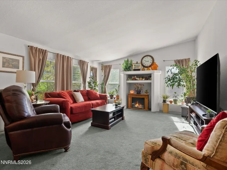 1075 Mesa, Fernley, Nevada 89408, 3 Bedrooms Bedrooms, ,2 BathroomsBathrooms,Residential,Residential,Mesa,0,260009992