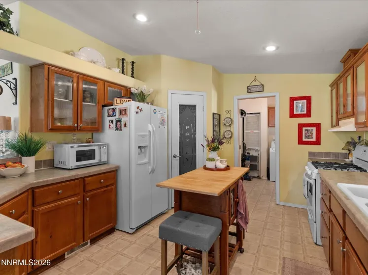 1075 Mesa, Fernley, Nevada 89408, 3 Bedrooms Bedrooms, ,2 BathroomsBathrooms,Residential,Residential,Mesa,0,260009992
