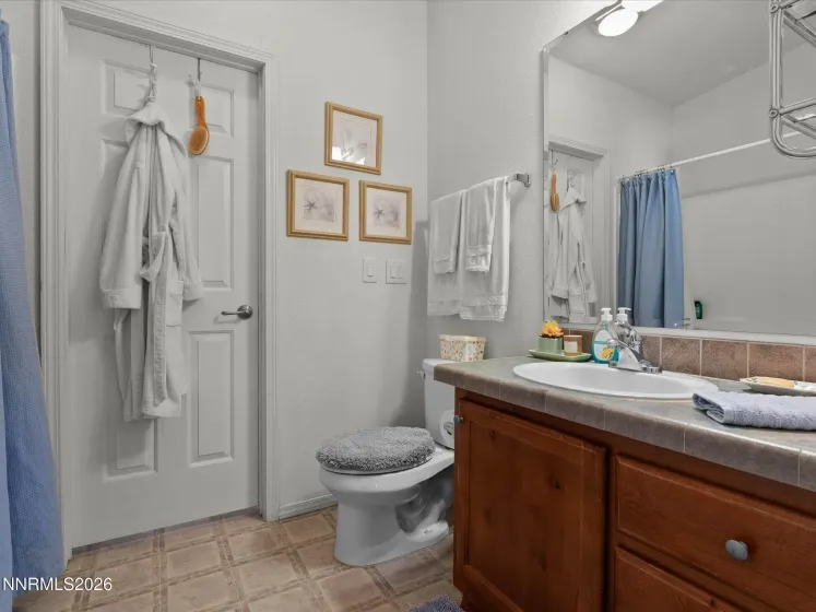 1075 Mesa, Fernley, Nevada 89408, 3 Bedrooms Bedrooms, ,2 BathroomsBathrooms,Residential,Residential,Mesa,0,260009992