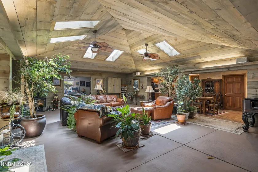 4400 Amy, Reno, Nevada 89510, 2 Bedrooms Bedrooms, ,3 BathroomsBathrooms,Residential,Residential,Amy,0,260009995