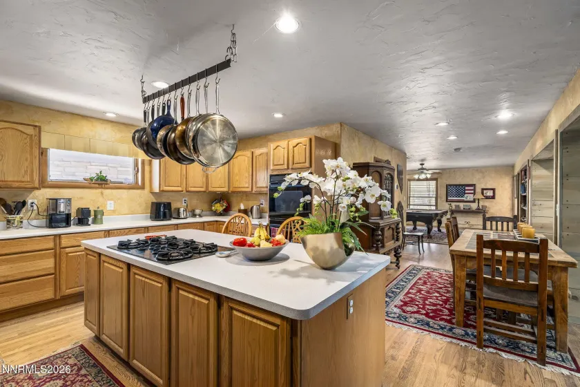4400 Amy, Reno, Nevada 89510, 2 Bedrooms Bedrooms, ,3 BathroomsBathrooms,Residential,Residential,Amy,0,260009995