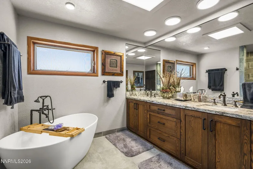 4400 Amy, Reno, Nevada 89510, 2 Bedrooms Bedrooms, ,3 BathroomsBathrooms,Residential,Residential,Amy,0,260009995