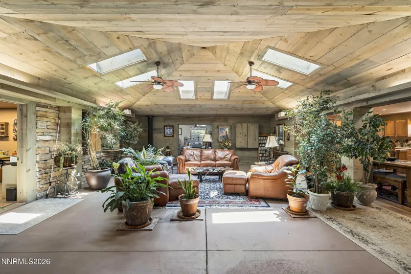 4400 Amy, Reno, Nevada 89510, 2 Bedrooms Bedrooms, ,3 BathroomsBathrooms,Residential,Residential,Amy,0,260009995