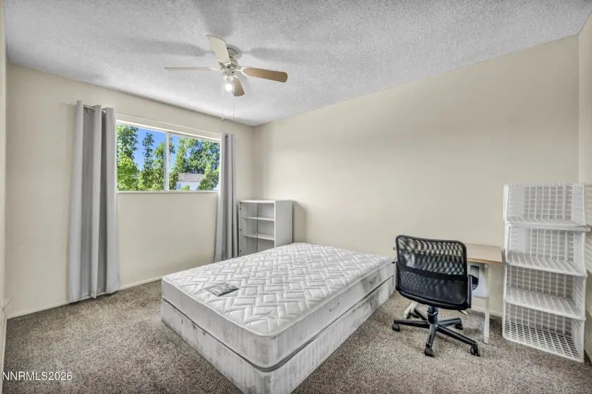 541 Smithridge, Reno, Nevada 89502, 2 Bedrooms Bedrooms, ,2 BathroomsBathrooms,Residential,Residential,Smithridge,0,260009997